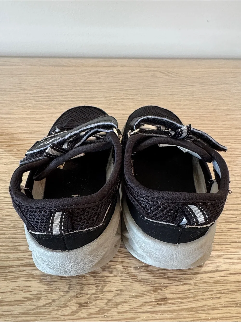 OshKosh B'gosh Black and White Kids Sneaker Sandals